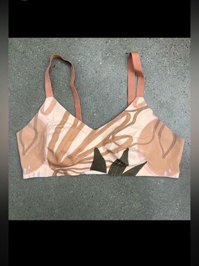 Knix Padded V-Neck Bra